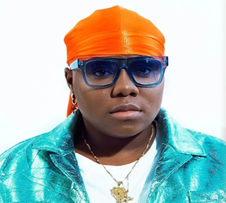 Teni image